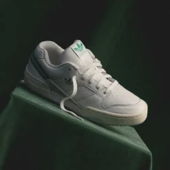 Adidas Continental 87