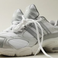 Adidas Ozweego Pro