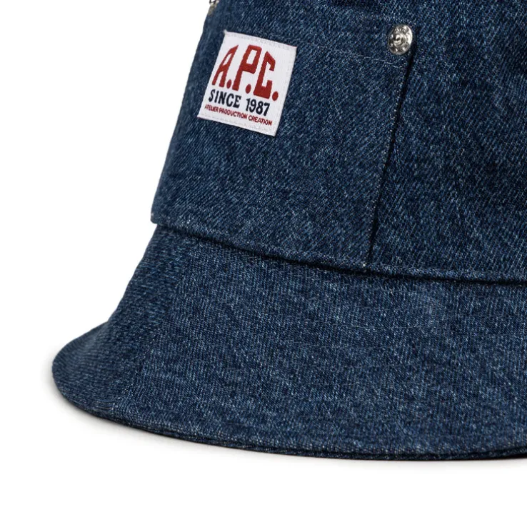 A.P.C. Bob Thais