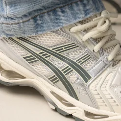 Asics GEL-Kayano 14