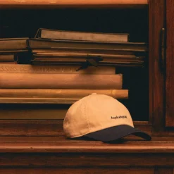 Asphaltgold *Never Enough.* Cap