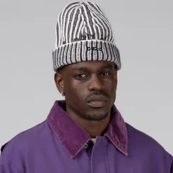 032c ''Crusader'' Rib Beanie