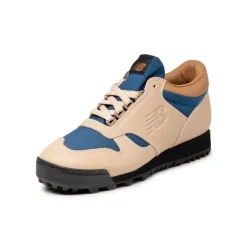 New Balance Rainier