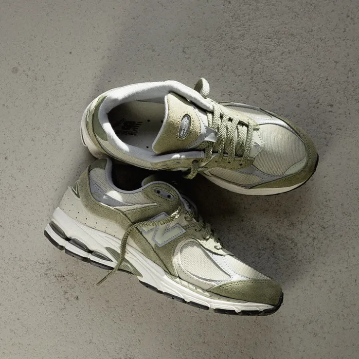 New Balance U2002RCA