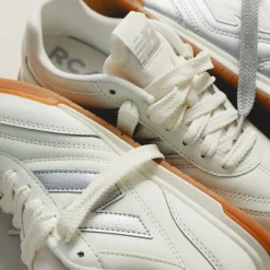 New Balance URC42CB