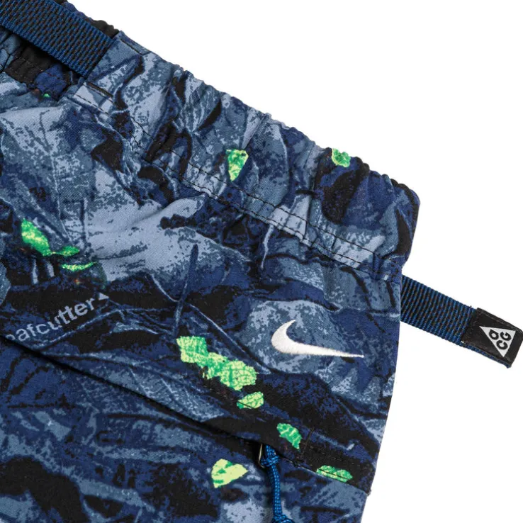 Nike ACG "Smith Summit" Water-Repellent UV Cargo Pants