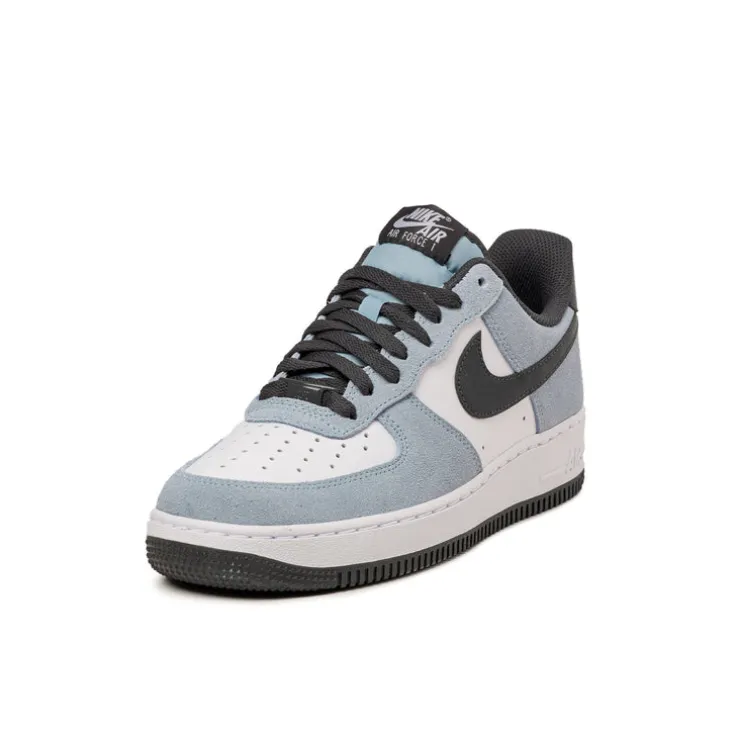 Nike Air Force 1 '07 LV8