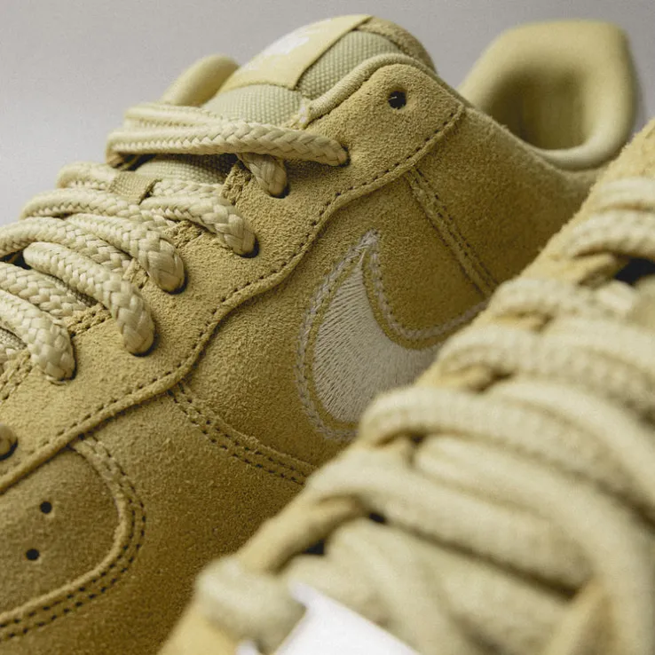 Nike Air Force 1 '07 LV8