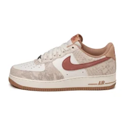 Nike Air Force 1 '07 LV8