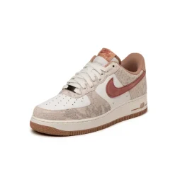 Nike Air Force 1 '07 LV8