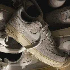 Nike Air Force 1 '07 LX