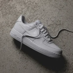 Nike Air Force 1 '07 LX