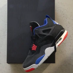 Nike Air Jordan 4 Retro *Rare Air*