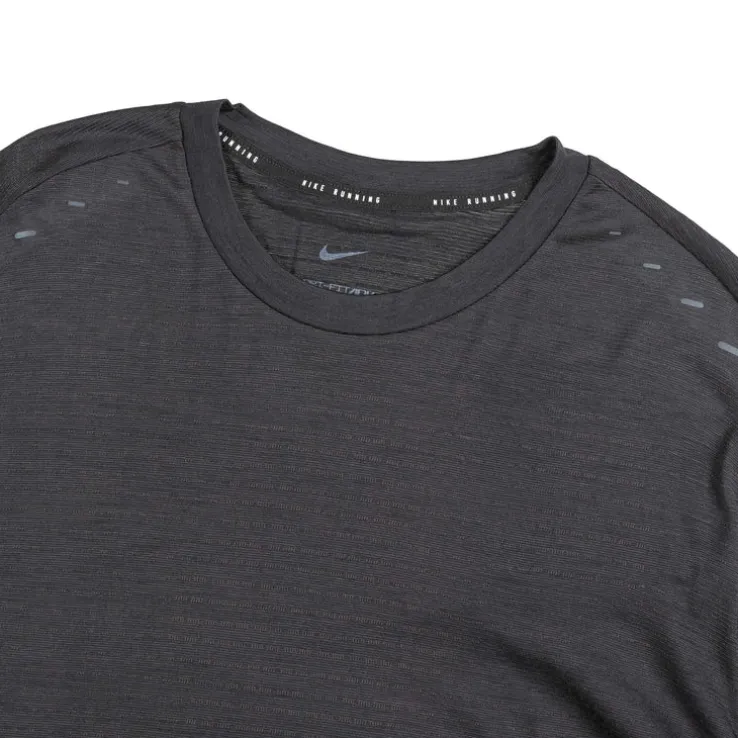Nike Run Wool Dri-Fit Adv Long-Sleeve Running Top