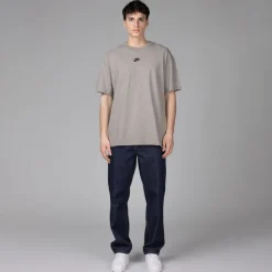 Nike Sportswear Premium Essentials T-Shirt