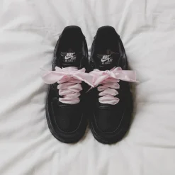 Nike Wmns Air Force 1 ’07 LV8