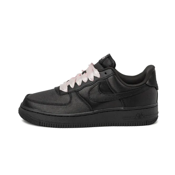 Nike Wmns Air Force 1 ’07 LV8