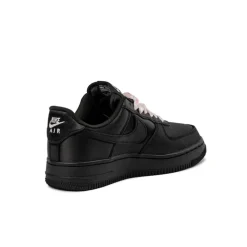 Nike Wmns Air Force 1 ’07 LV8