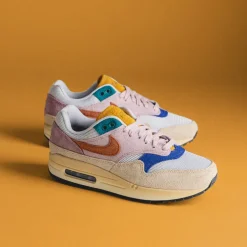 Nike Wmns Air Max 1 '87 PRM
