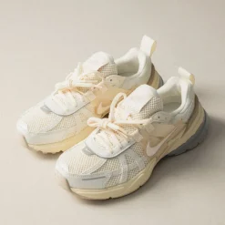 Nike Wmns V2K Run