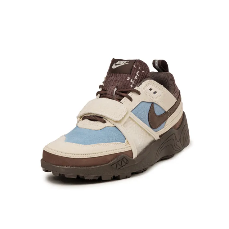 Nike x Travis Scott Zoom Field Jaxx