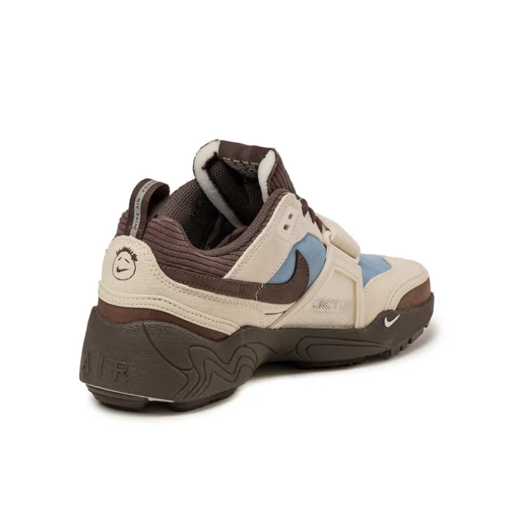 Nike x Travis Scott Zoom Field Jaxx