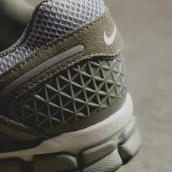 Nike Zoom Vomero 5