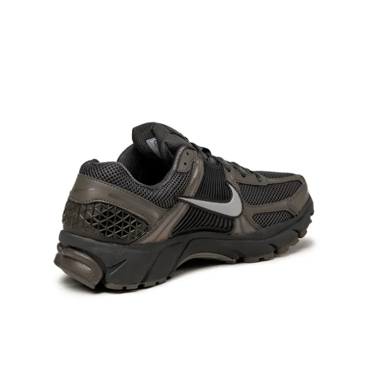 Nike Zoom Vomero 5