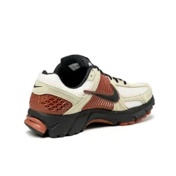 Nike Zoom Vomero 5