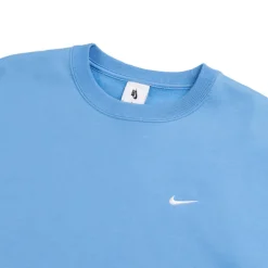 NikeSolo Swoosh Crewneck