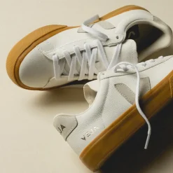 Veja Campo Chromefree Leather W