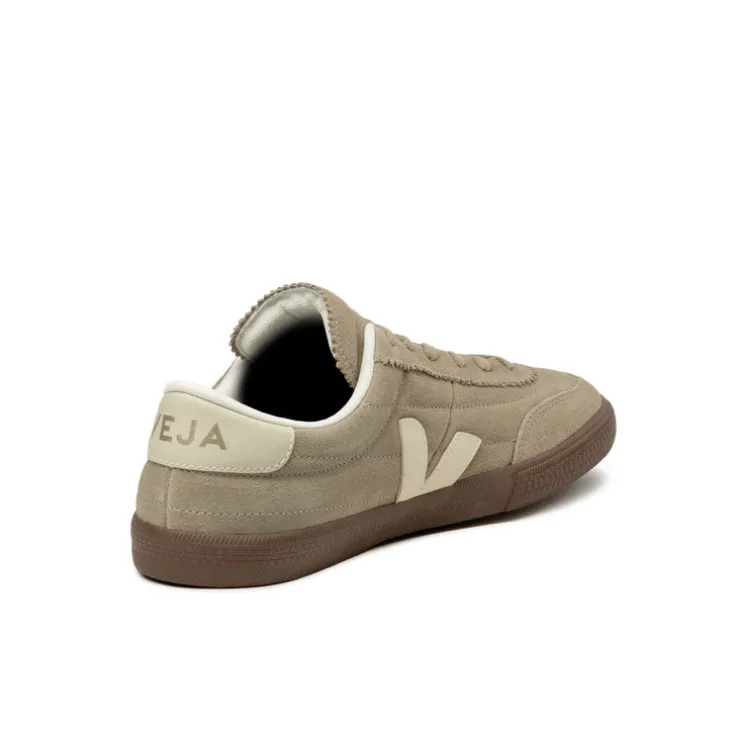Veja Panenka *Suede*