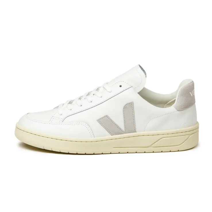 Veja V-12 Leather