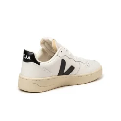 Veja V-10 Leather W